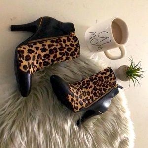 Sofft size 7.5 calf hair leopard booties preowned